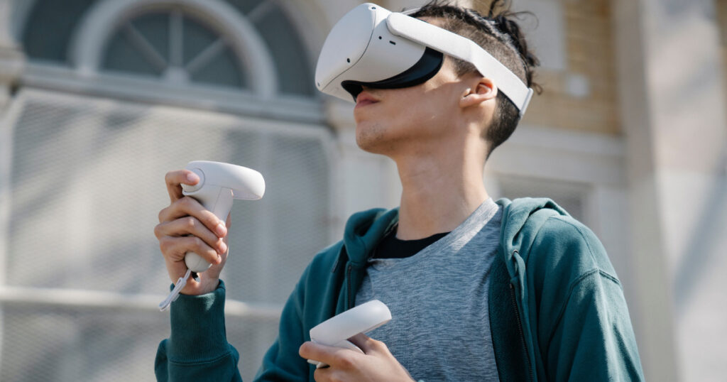 Virtual Reality (VR) Arcade | Business Ideas in Maharashtra