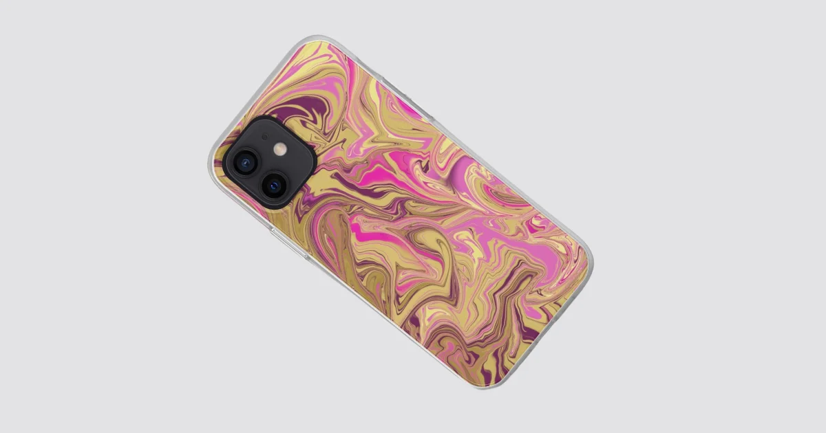 Cases with holographic designs