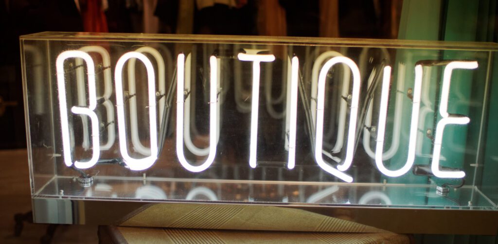 Steps to start a Boutique Online