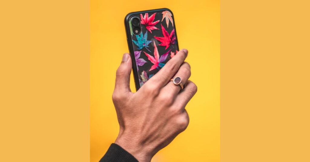 Abstract Art DIY phone case idea - 15 Simple DIY Phone Case Ideas in No Time - 2025 Abstract Art Delight