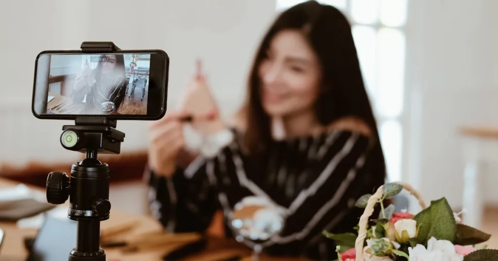 how to find a niche product to sell online - How to Sell Products Online (2024): The Complete Guide for Beginners - 2025 Influencer Marketing
