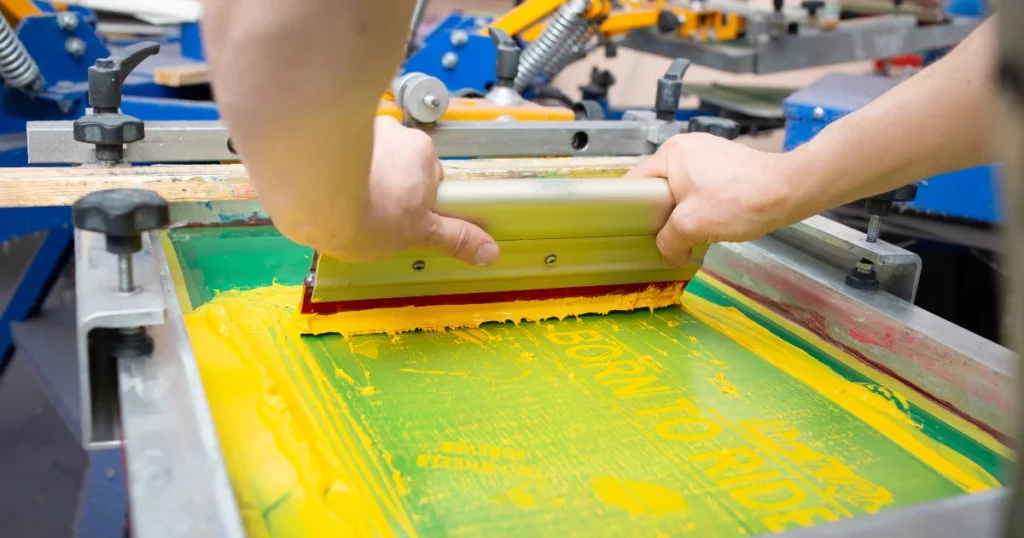 DTG vs Screen Printing - Cost Analysis Comparison 