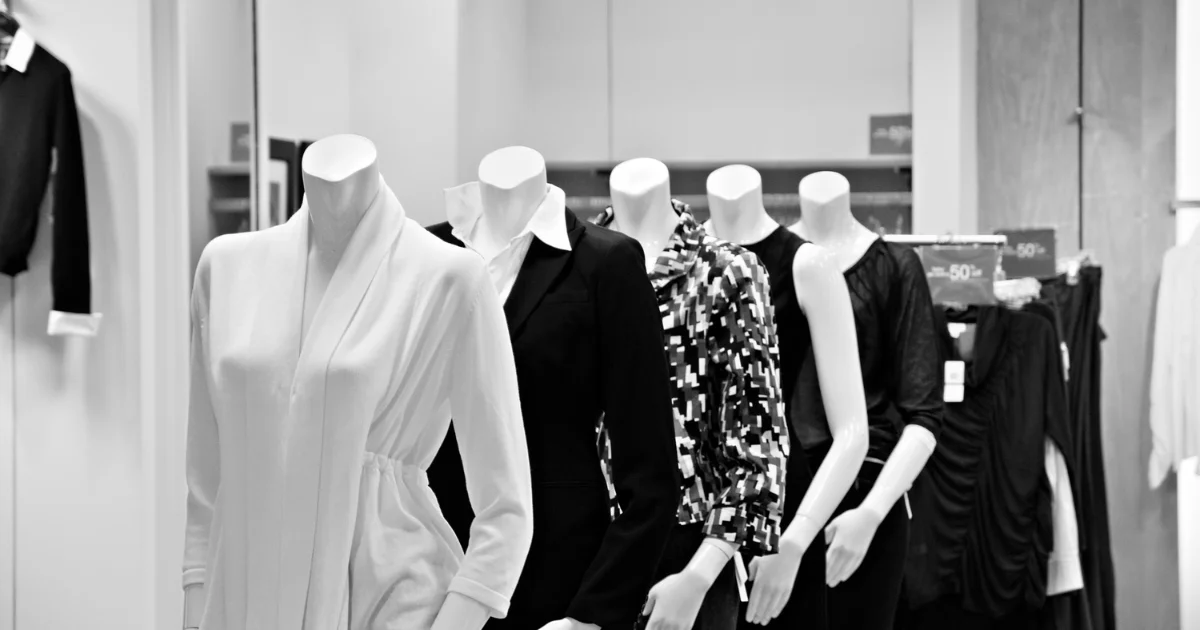 Evolution of the Fashion Industry in India - How to Start a Clothing Business Online in India - 2025 Evolution of the Fashion Industry in India