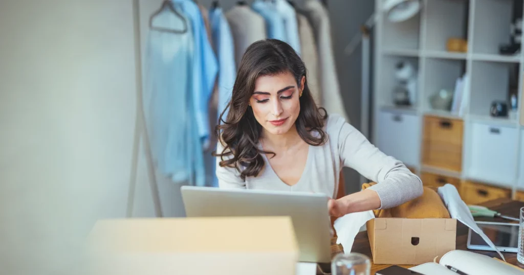 benefits of starting clothing business online - How to Start a Clothing Business Online in India - 2025 Benefits of Starting Online business | How to start a clothing business online